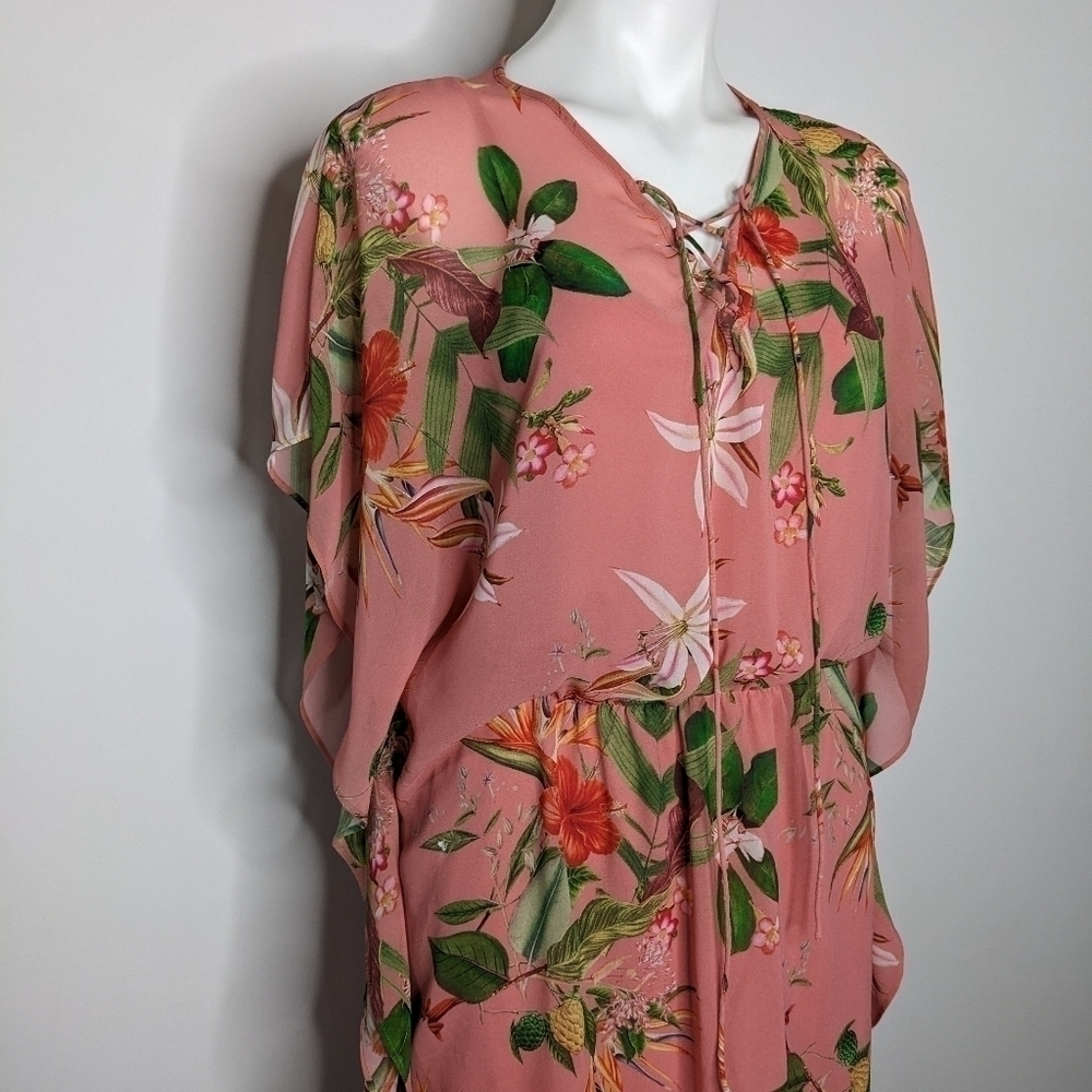 ✨3/$15 Express pink floral tie neck mini dress long blouse M - Picture 2 of 9